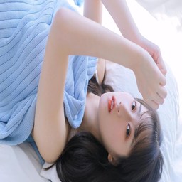 YSL蜜桃色：解锁时尚彩妆潮流的秘密武器